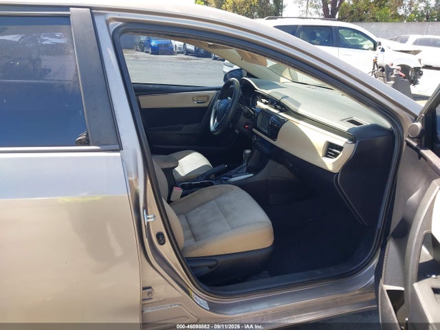 46098882 :رقم المزاد ، 5YFBURHE6GP379054 vin ، 2016 Toyota Corolla Le Plus مزاد بيع