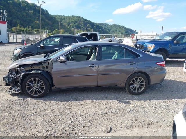 2015 Toyota Camry Se მანქანა იყიდება აუქციონზე, vin: 4T1BF1FK6FU032759, აუქციონის ნომერი: 46098902