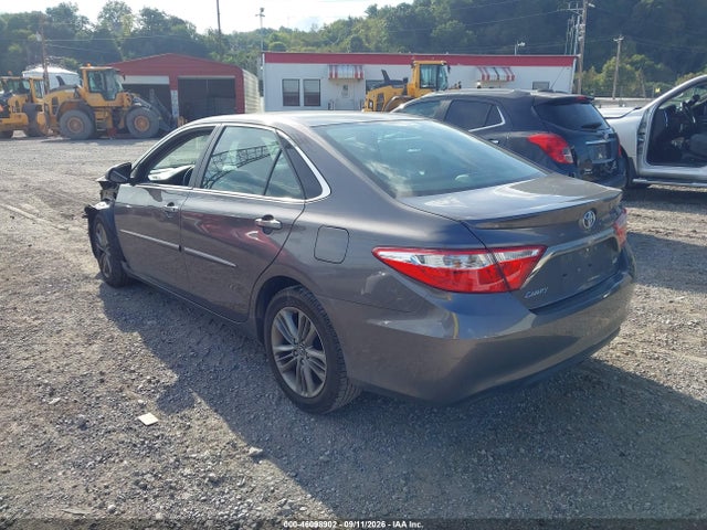2015 Toyota Camry Se მანქანა იყიდება აუქციონზე, vin: 4T1BF1FK6FU032759, აუქციონის ნომერი: 46098902