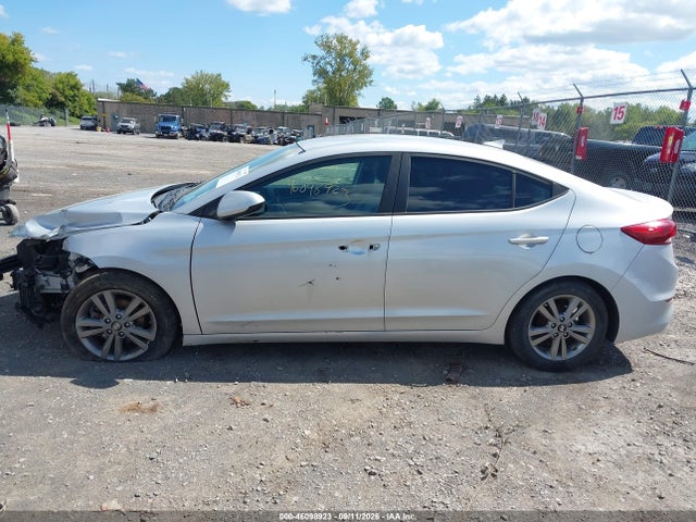 Продаж на аукціоні авто 2017 Hyundai Elantra Se, vin: KMHD84LF7HU243368, номер лоту: 46098923