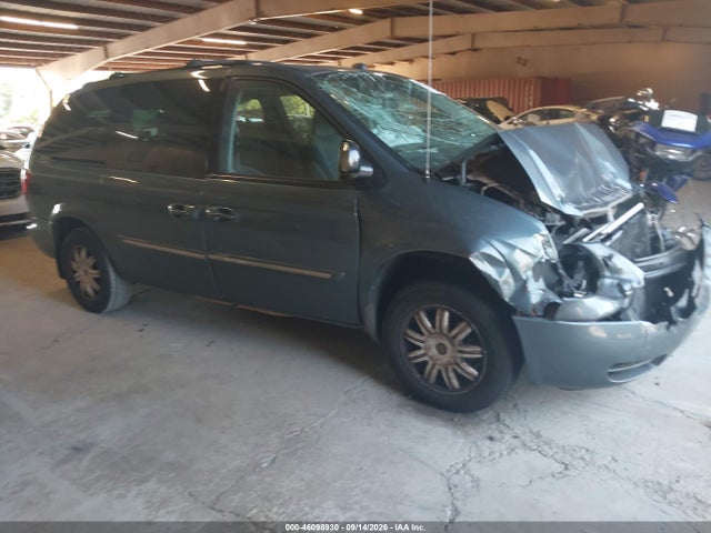 2005 Chrysler Town & Country Touring მანქანა იყიდება აუქციონზე, vin: 2C4GP54LX5R574601, აუქციონის ნომერი: 46098930