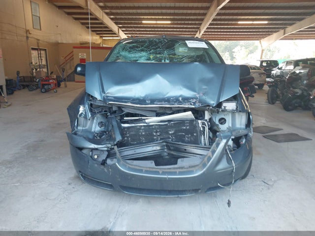 2005 Chrysler Town & Country Touring მანქანა იყიდება აუქციონზე, vin: 2C4GP54LX5R574601, აუქციონის ნომერი: 46098930