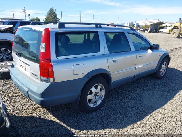 46098959 :رقم المزاد ، YV1SZ58D311044714 vin ، 2001 Volvo V70 Xc مزاد بيع