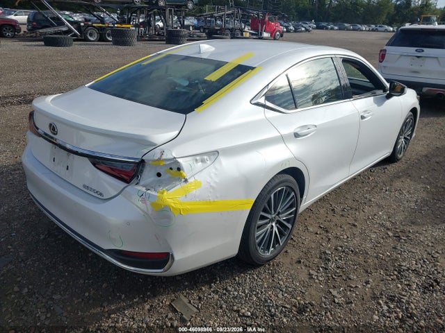 46098966 :رقم المزاد ، 58ADA1C13PU029430 vin ، 2023 Lexus Es 300h مزاد بيع