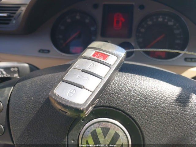 46098969 :رقم المزاد ، WVWAK73C68E061543 vin ، 2008 Volkswagen Passat Komfort مزاد بيع