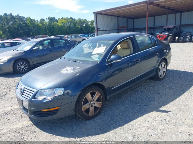 46098969 :رقم المزاد ، WVWAK73C68E061543 vin ، 2008 Volkswagen Passat Komfort مزاد بيع