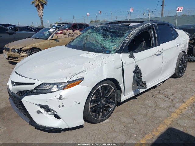 46098979 :رقم المزاد ، 4T1B61HK4JU150783 vin ، 2018 Toyota Camry Xse مزاد بيع
