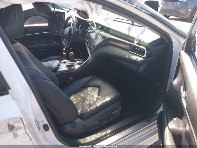 46098979 :رقم المزاد ، 4T1B61HK4JU150783 vin ، 2018 Toyota Camry Xse مزاد بيع