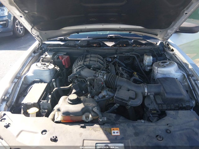 Продаж на аукціоні авто 2011 Ford Mustang V6 Premium, vin: 1ZVBP8AM4B5125915, номер лоту: 46099005