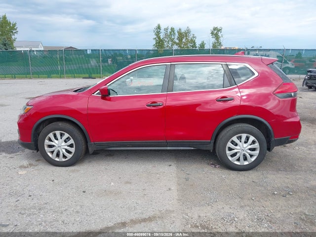 2017 Nissan Rogue S მანქანა იყიდება აუქციონზე, vin: JN8AT2MV7HW004993, აუქციონის ნომერი: 46099076