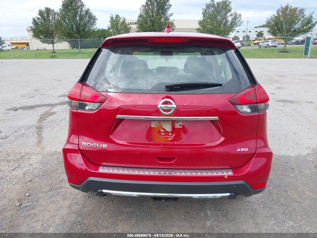 2017 Nissan Rogue S მანქანა იყიდება აუქციონზე, vin: JN8AT2MV7HW004993, აუქციონის ნომერი: 46099076