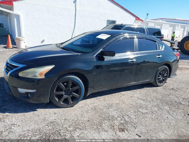 Продажа на аукционе авто 2015 Nissan Altima 2.5 S, vin: 1N4AL3AP9FC214717, номер лота: 46099129