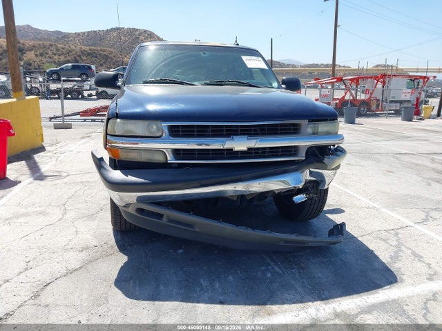 2005 Chevrolet Tahoe Ls მანქანა იყიდება აუქციონზე, vin: 1GNEC13V65R263100, აუქციონის ნომერი: 46099148