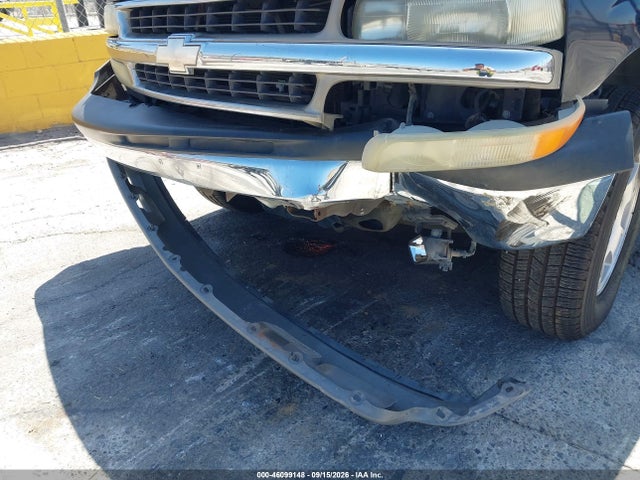 2005 Chevrolet Tahoe Ls მანქანა იყიდება აუქციონზე, vin: 1GNEC13V65R263100, აუქციონის ნომერი: 46099148