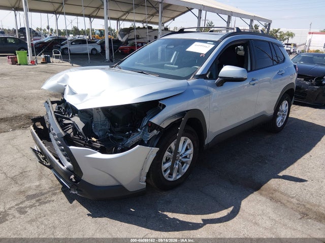 Toyota Corolla Cross Le 2024 7MUBAAAG7RV099245 Image 2
