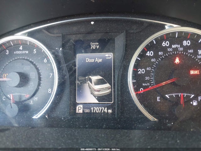 4T1BF1FK9FU994392 Toyota CAMRY SE