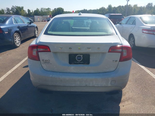 Volvo S60 T5 2014 YV1612FS2E2276682 Image 16