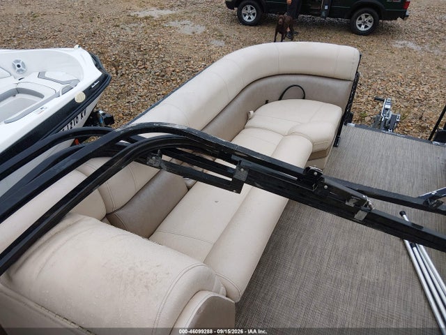 46099288 :رقم المزاد ، BAG00434K718 vin ، 2018 Bentley Pontoon مزاد بيع