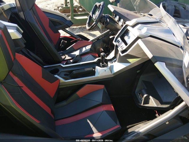 2016 Polaris Slingshot Sl მანქანა იყიდება აუქციონზე, vin: 57XAAPFA9G7115392, აუქციონის ნომერი: 46099300