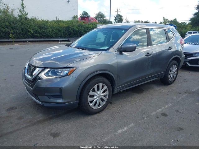 2017 Nissan Rogue S მანქანა იყიდება აუქციონზე, vin: KNMAT2MV4HP582457, აუქციონის ნომერი: 46099312