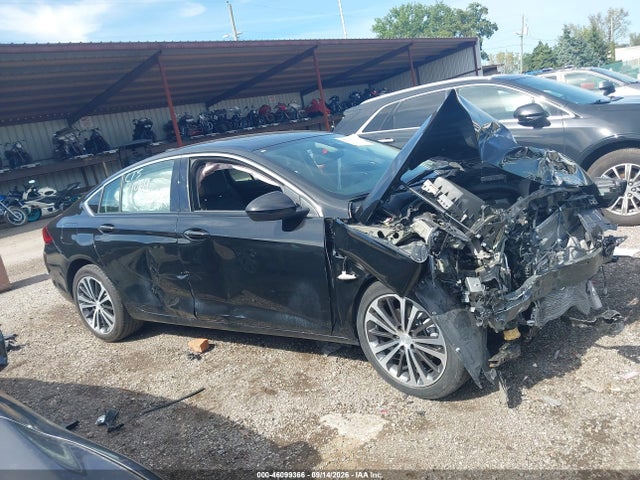 46099366 :رقم المزاد ، W04GP6SX5J1056612 vin ، 2018 Buick Regal Sportback Essence مزاد بيع