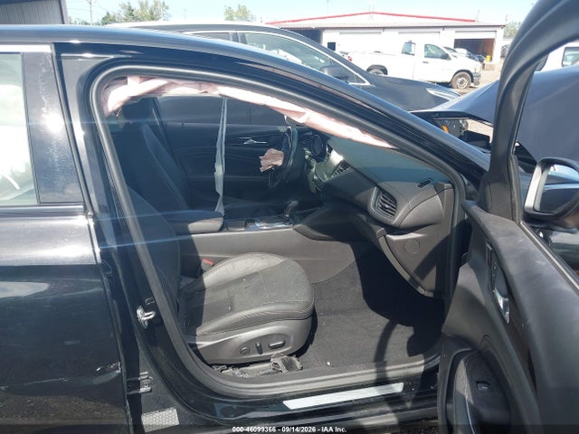 46099366 :رقم المزاد ، W04GP6SX5J1056612 vin ، 2018 Buick Regal Sportback Essence مزاد بيع