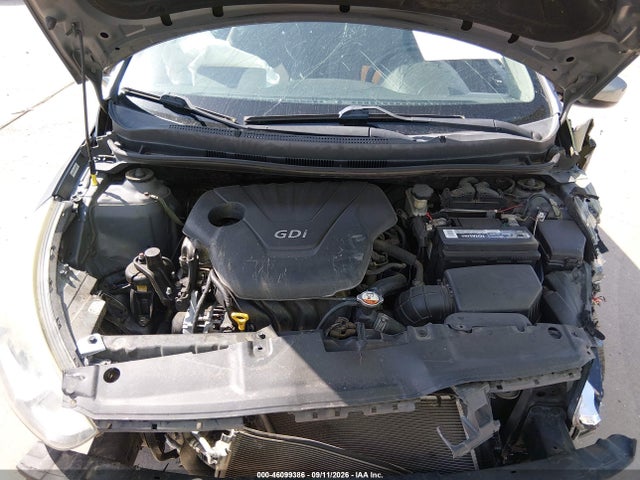 2015 Hyundai Accent Gls მანქანა იყიდება აუქციონზე, vin: KMHCT4AE5FU795114, აუქციონის ნომერი: 46099386