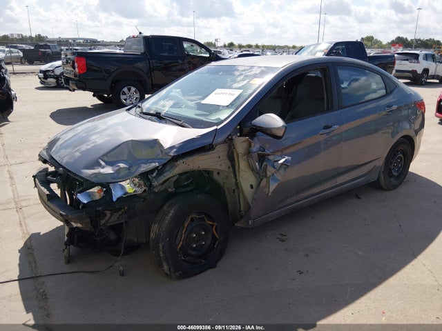 2015 Hyundai Accent Gls მანქანა იყიდება აუქციონზე, vin: KMHCT4AE5FU795114, აუქციონის ნომერი: 46099386