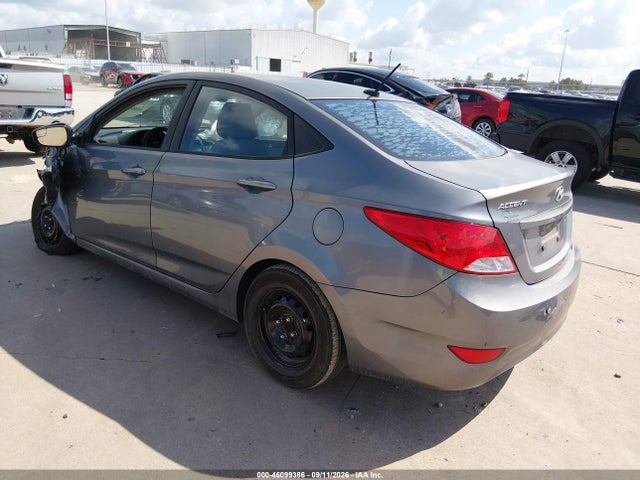 2015 Hyundai Accent Gls მანქანა იყიდება აუქციონზე, vin: KMHCT4AE5FU795114, აუქციონის ნომერი: 46099386