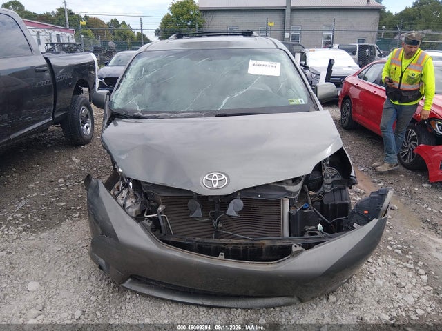 Aukcja sprzedaży 2011 Toyota Sienna Xle/limited, vin: 5TDYK3DC5BS088367, numer aukcji: 46099394