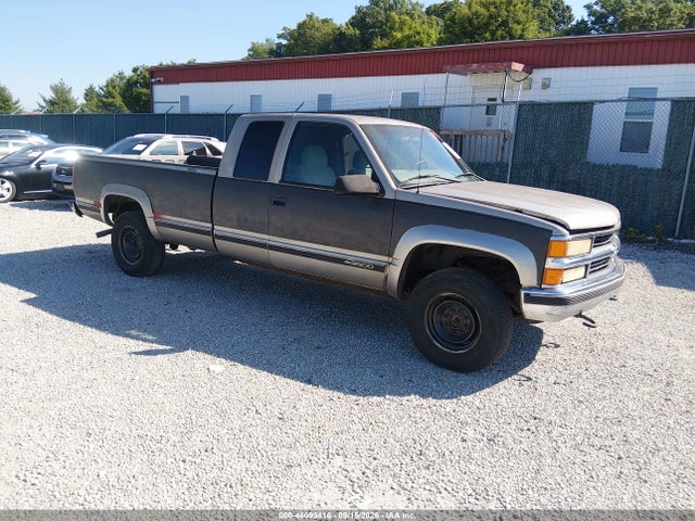 Продаж на аукціоні авто 2000 Chevrolet K2500, vin: 1GCGK29R0YF476148, номер лоту: 46099416