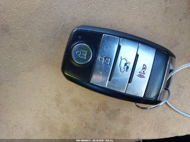 Продажа на аукционе авто 2016 Kia Soul !, vin: KNDJX3A59G7317885, номер лота: 46099472