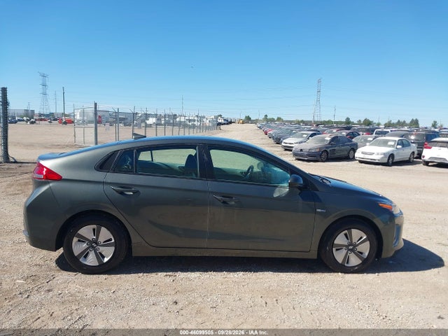 2020 Hyundai Ioniq Hybrid Blue მანქანა იყიდება აუქციონზე, vin: KMHC65LC1LU221694, აუქციონის ნომერი: 46099505