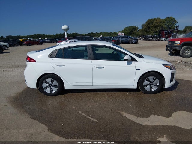 Продажа на аукционе авто 2020 Hyundai Ioniq Hybrid Blue, vin: KMHC65LC1LU232730, номер лота: 46099519
