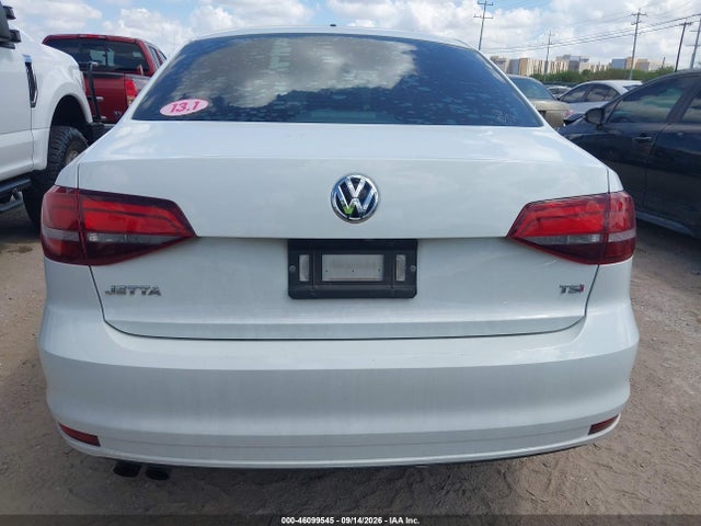 46099545 :رقم المزاد ، 3VW2B7AJ6JM239311 vin ، 2018 Volkswagen Jetta 1.4t S مزاد بيع