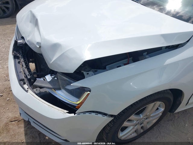 46099545 :رقم المزاد ، 3VW2B7AJ6JM239311 vin ، 2018 Volkswagen Jetta 1.4t S مزاد بيع