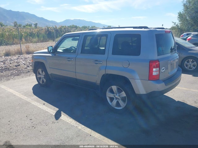 2016 Jeep Patriot Latitude მანქანა იყიდება აუქციონზე, vin: 1C4NJRFB9GD613849, აუქციონის ნომერი: 46099559