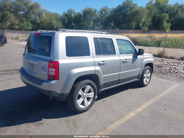 2016 Jeep Patriot Latitude მანქანა იყიდება აუქციონზე, vin: 1C4NJRFB9GD613849, აუქციონის ნომერი: 46099559