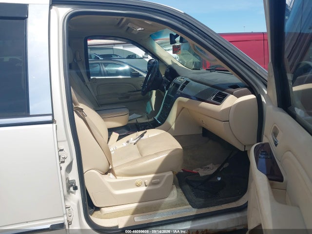 Продажа на аукционе авто 2008 Cadillac Escalade Ext Standard, vin: 3GYFK62848G281148, номер лота: 46099608