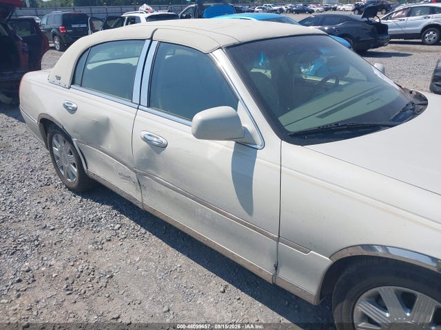 Aukcja sprzedaży 2005 Lincoln Town Car Signature Limited, vin: 1LNHM82W05Y629995, numer aukcji: 46099657
