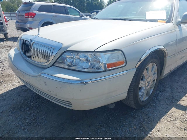 Aukcja sprzedaży 2005 Lincoln Town Car Signature Limited, vin: 1LNHM82W05Y629995, numer aukcji: 46099657