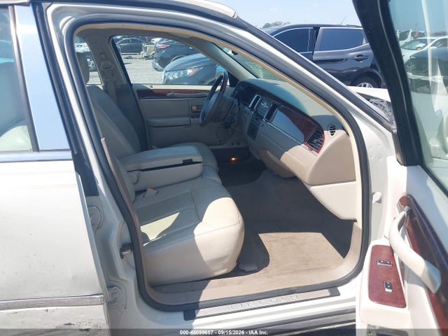 Aukcja sprzedaży 2005 Lincoln Town Car Signature Limited, vin: 1LNHM82W05Y629995, numer aukcji: 46099657