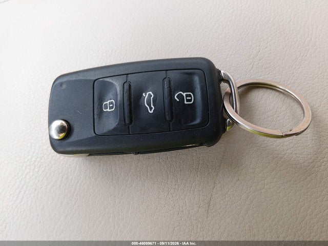 2017 Volkswagen Tiguan 2.0t Sel მანქანა იყიდება აუქციონზე, vin: WVGWV7AX5HK031370, აუქციონის ნომერი: 46099671