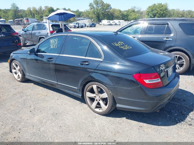 46099685 :رقم المزاد ، WDDGF4HB5EA964725 vin ، 2014 Mercedes-benz C 250 Sport مزاد بيع