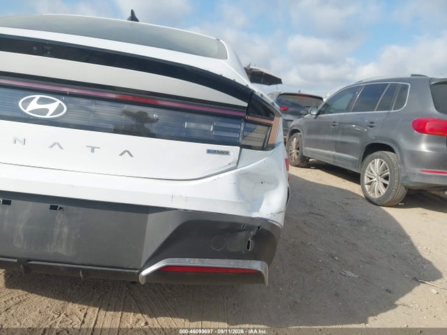 Продаж на аукціоні авто 2026 Hyundai Sonata Hybrid Blue, vin: KMHL24JJ7TA172946, номер лоту: 46099697
