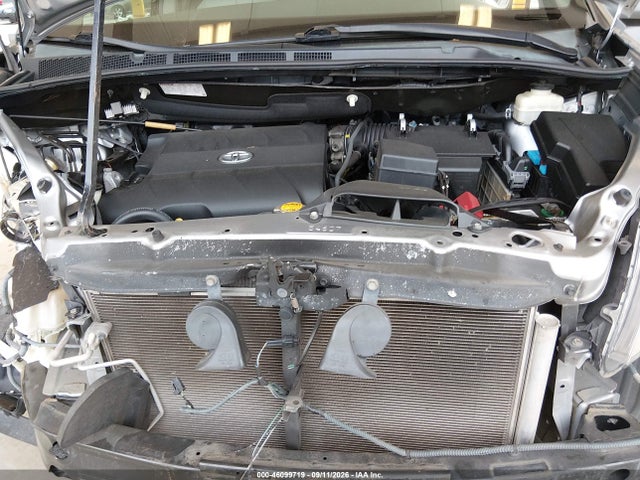 46099719 :رقم المزاد ، 5TDYK3DC3DS316174 vin ، 2013 Toyota Sienna Xle V6 8 Passenger مزاد بيع