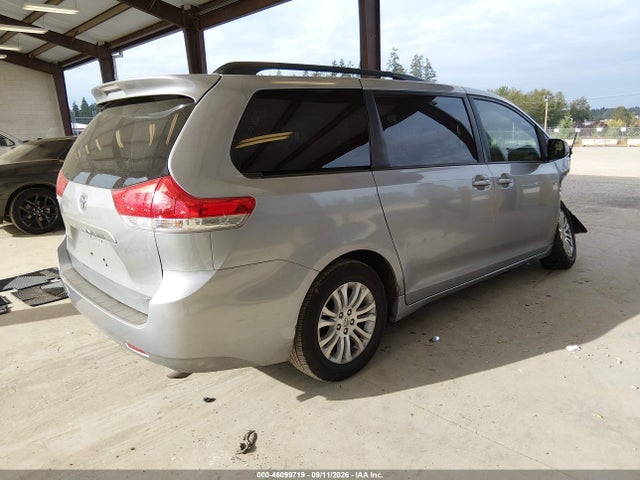 46099719 :رقم المزاد ، 5TDYK3DC3DS316174 vin ، 2013 Toyota Sienna Xle V6 8 Passenger مزاد بيع