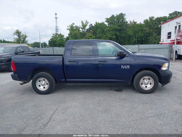 46099726 :رقم المزاد ، 1C6RR6KG2JS285341 vin ، 2018 Ram 1500 Tradesman  4x2 5'7 Box مزاد بيع
