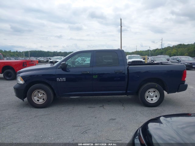 46099726 :رقم المزاد ، 1C6RR6KG2JS285341 vin ، 2018 Ram 1500 Tradesman  4x2 5'7 Box مزاد بيع
