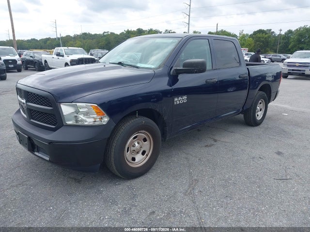 46099726 :رقم المزاد ، 1C6RR6KG2JS285341 vin ، 2018 Ram 1500 Tradesman  4x2 5'7 Box مزاد بيع